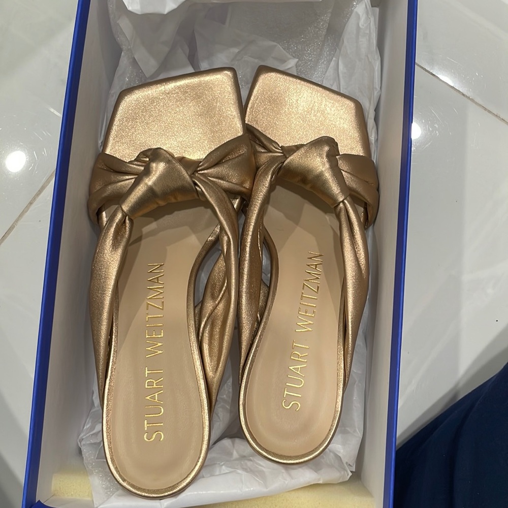 Stuart weitzman playa knit sandal, size 35.5, NEW, never used